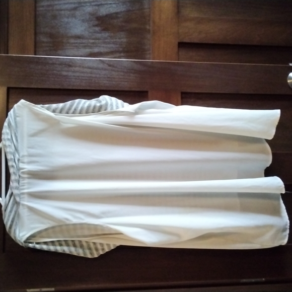 Sweater - Picture 6 of 7